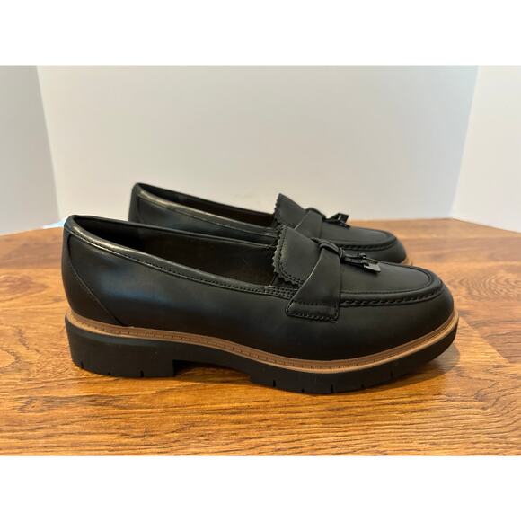 Clarks Collection Westlynn Bella Black Leather Loafers - 8W Classic Style - Picture 2 of 11